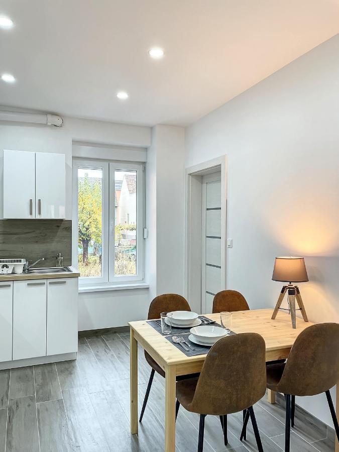 Ferienwohnung Em Life Colmar Exterior foto